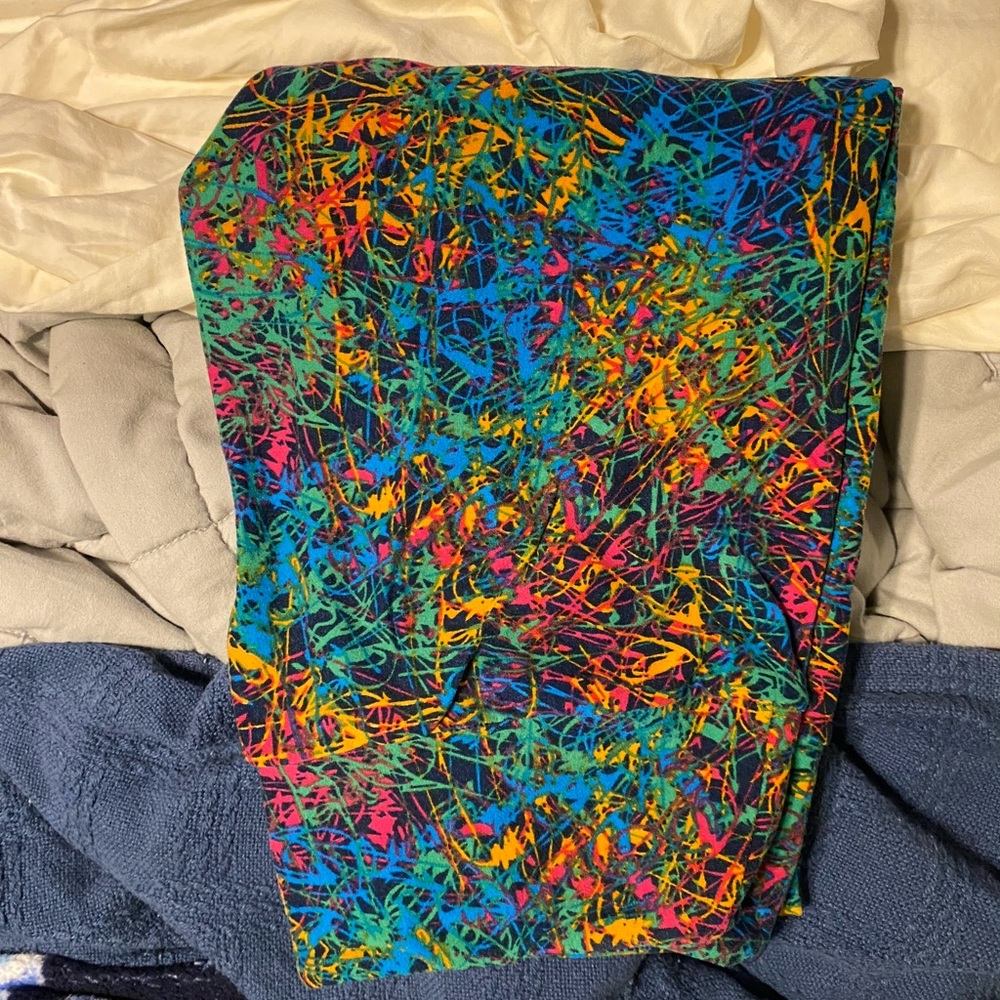 Lularoe OS Paint Splatter Leggings
